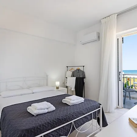 Azure Seaside Apts Magnisia Exterior photo
