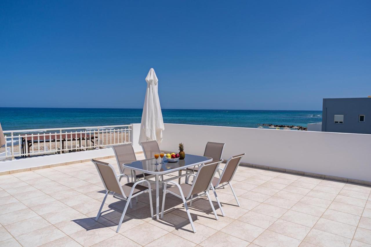 Azure Seaside Apts * Magnisía