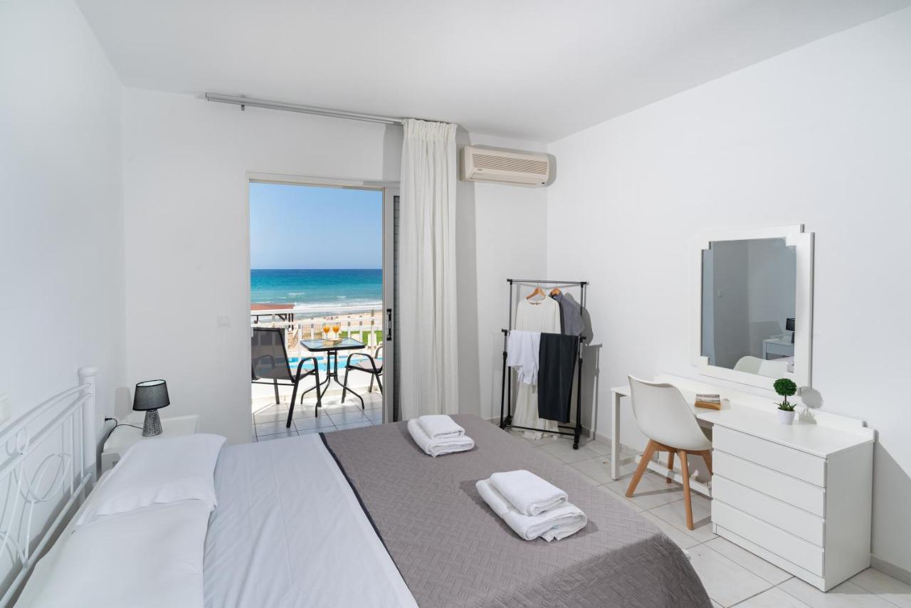 Azure Seaside Apts Appartement Magnisía