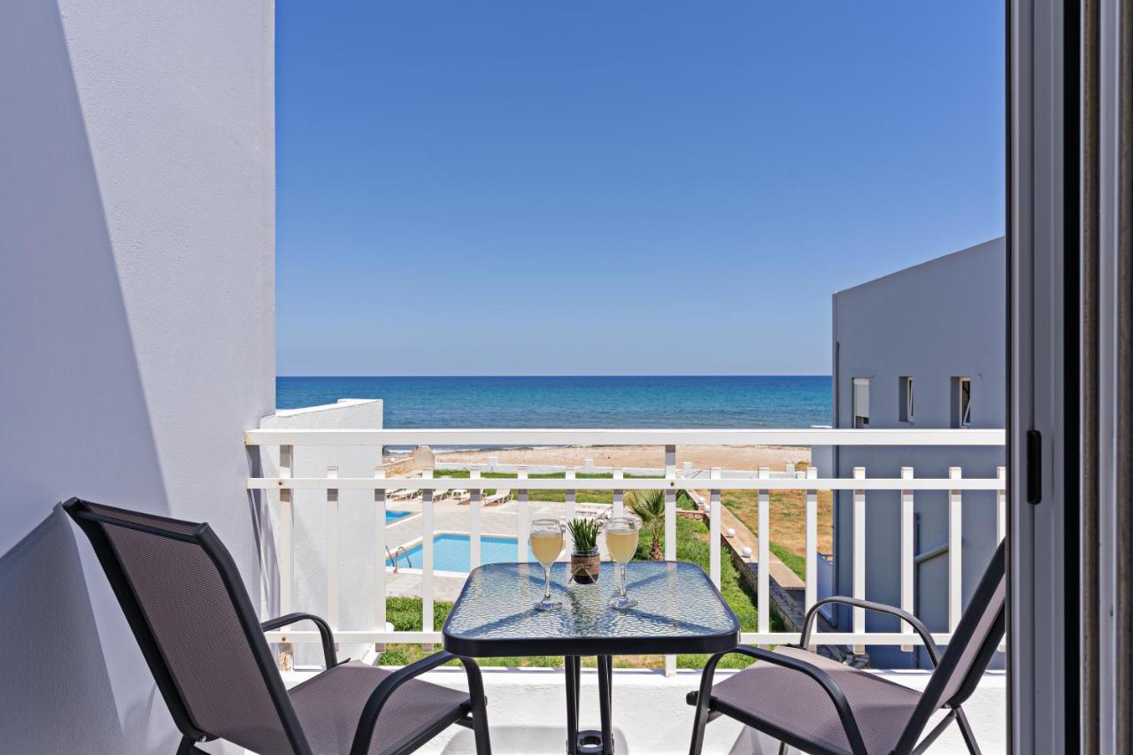 Appartement Azure Seaside Apts *