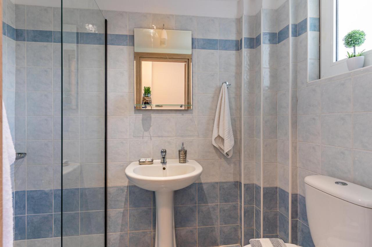 Appartement Azure Seaside Apts *