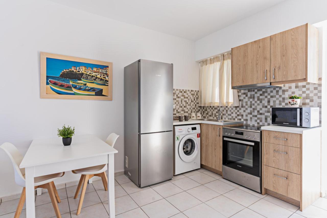 Azure Seaside Apts Appartement Magnisía