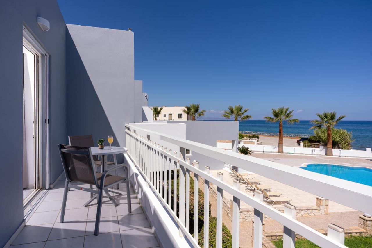 Apartment Azure Seaside Apts Magnisia