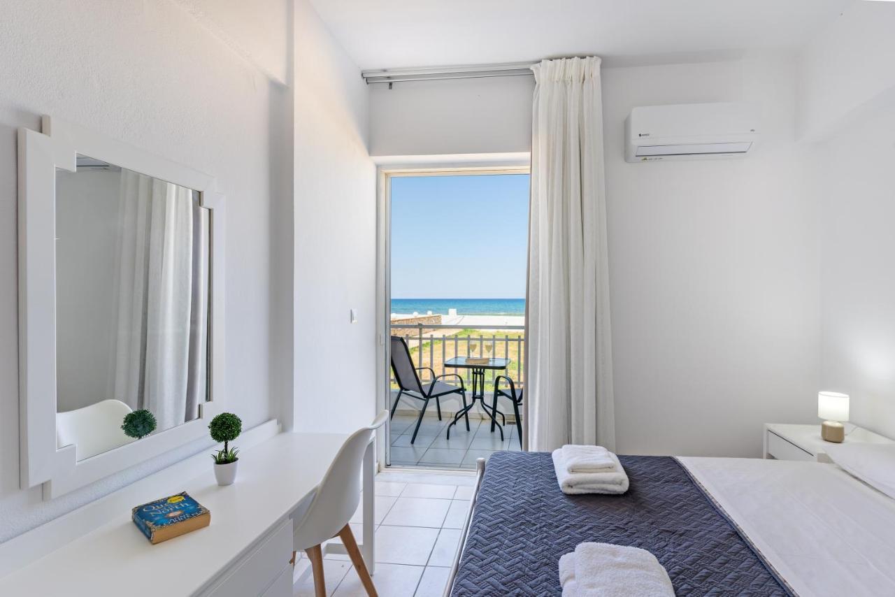 Azure Seaside Apts *