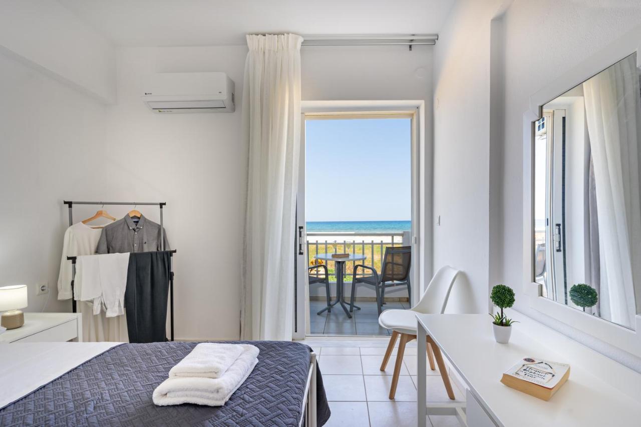 Azure Seaside Apts *