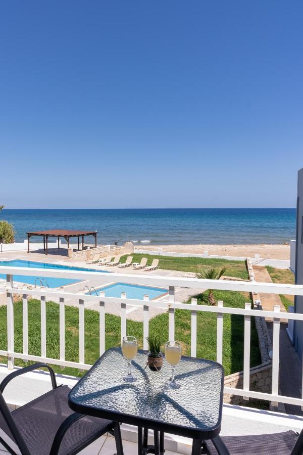 Apartment Azure Seaside Apts Magnisia