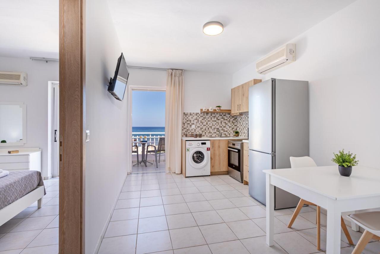 Apartment Azure Seaside Apts Magnisia