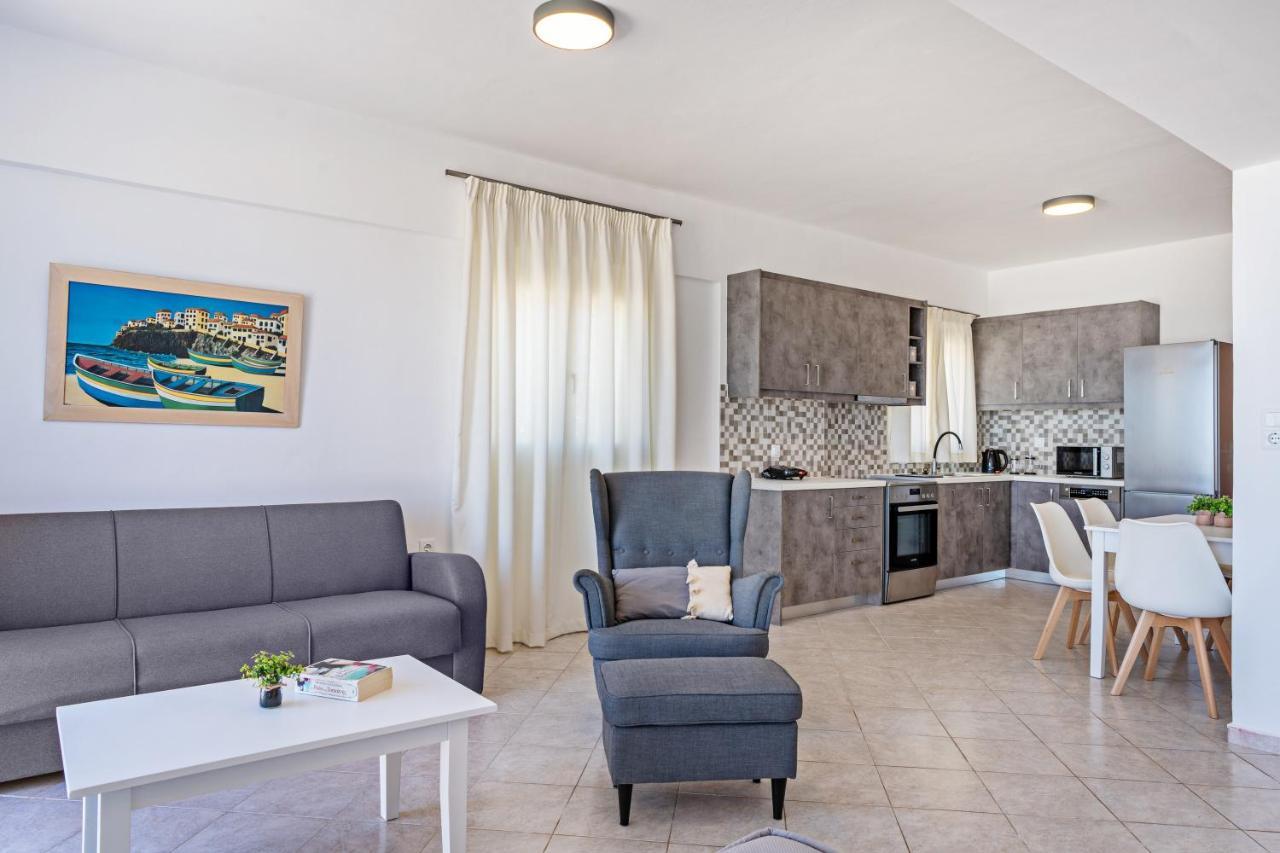 Azure Seaside Apts Apartment Magnisia